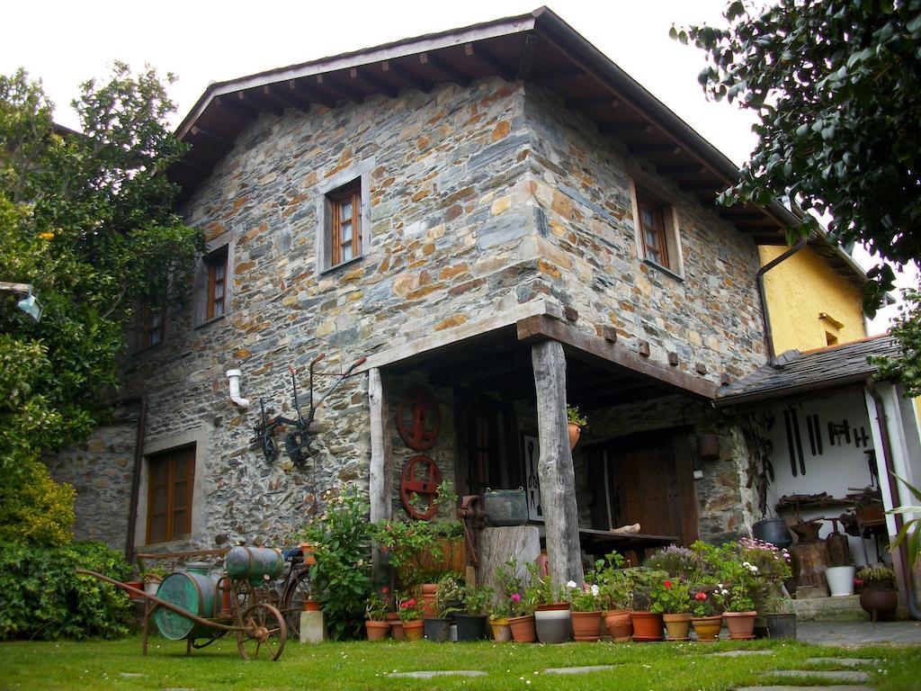 Pensjonat Casa De Aldea Los Glayus Luarca Zewnętrze zdjęcie