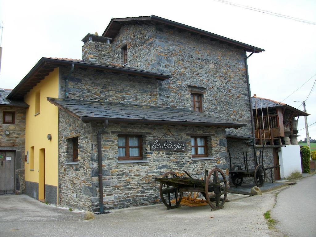 Pensjonat Casa De Aldea Los Glayus Luarca Pokój zdjęcie